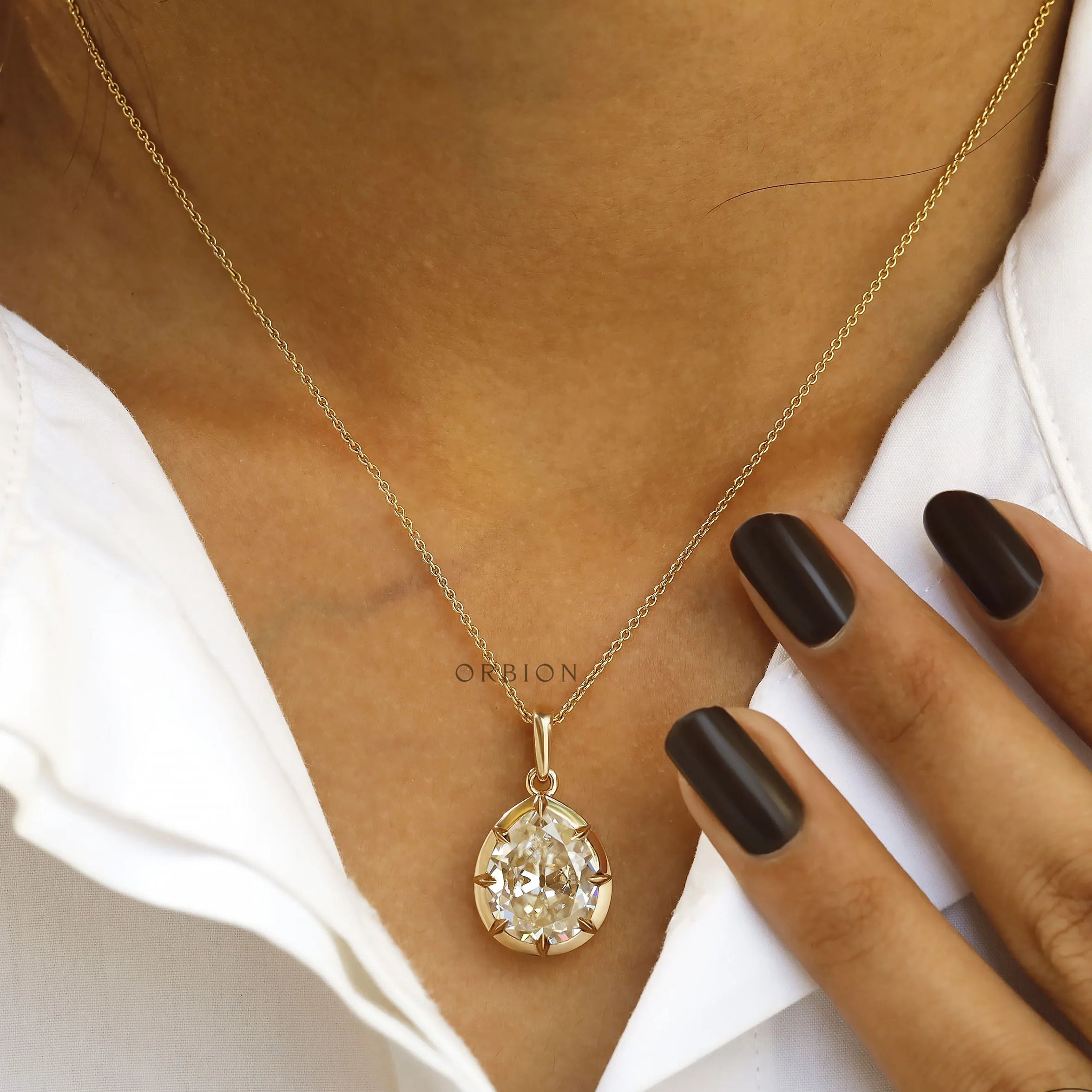 Vintage georgian style 6 CT pear moissanite pendant in 18K yellow gold setting