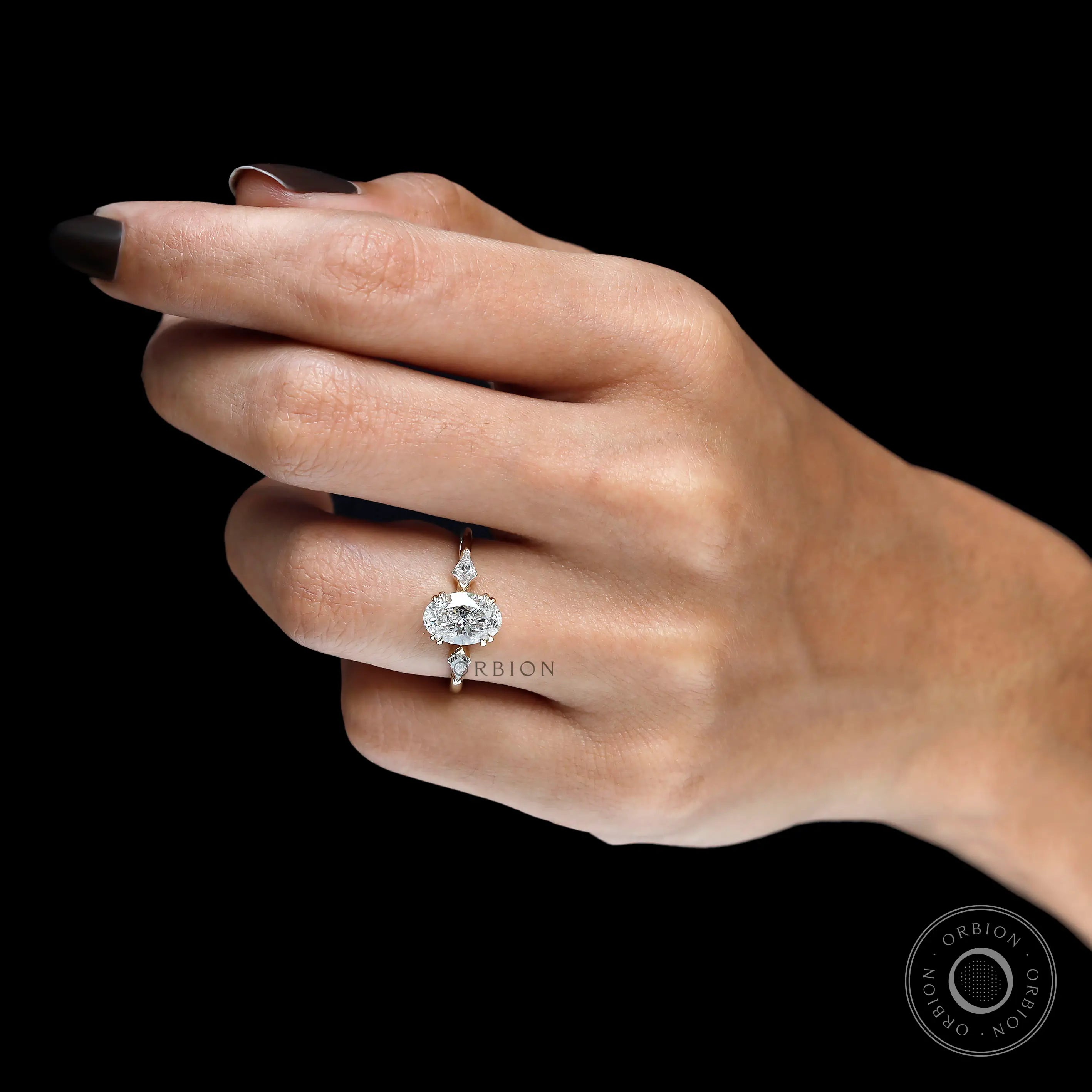 Hand-held closeup of gallery and kite side diamonds