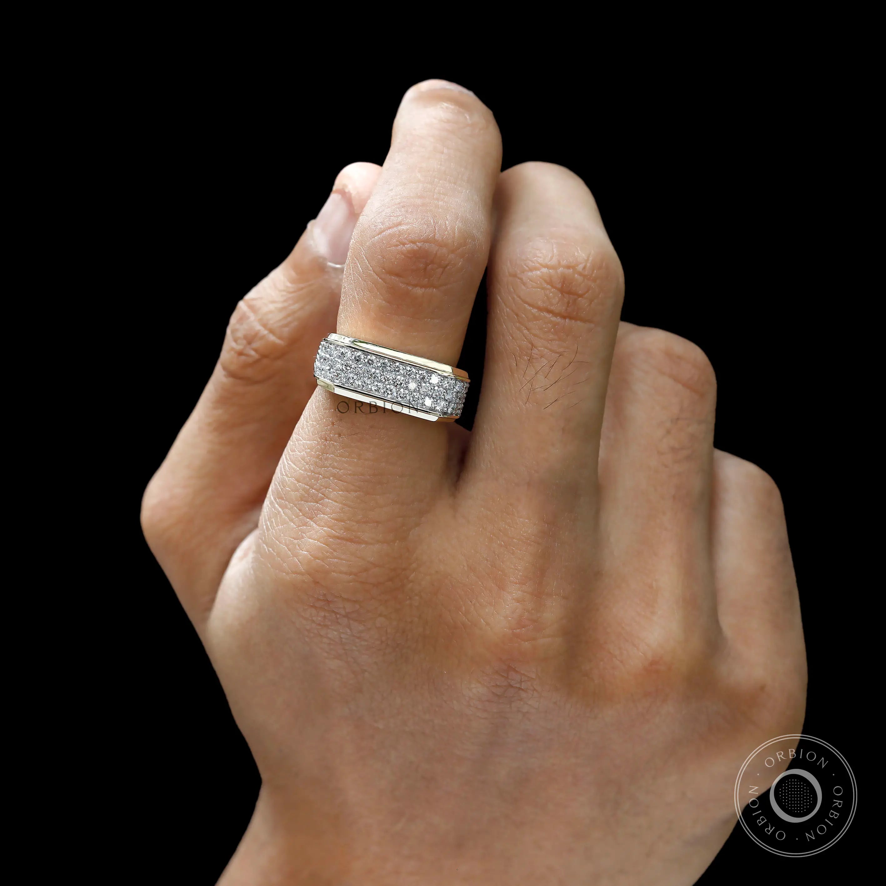 Men’s engagement ring with brilliant round lab diamond pavé setting on hand