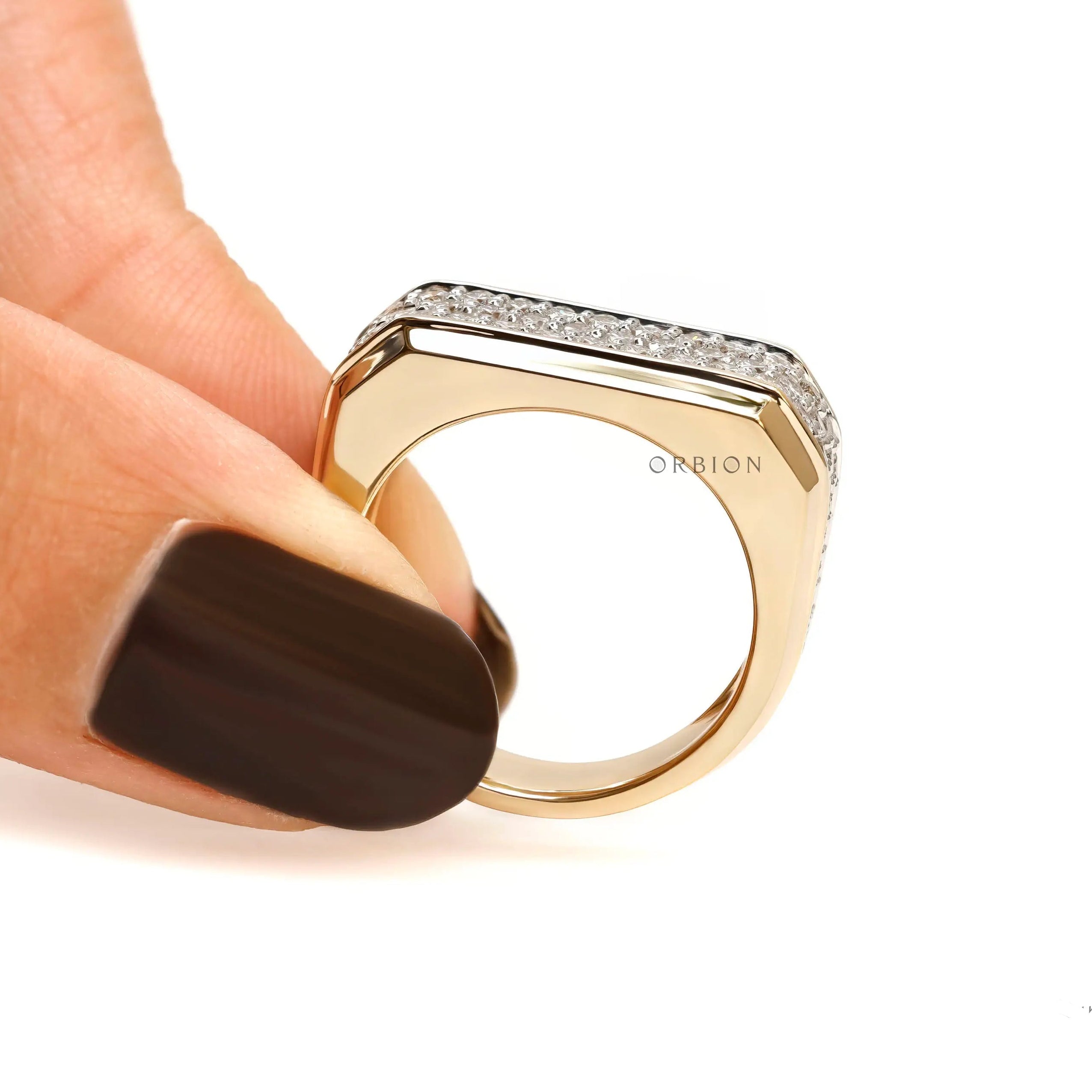 High polish 10K yellow gold men’s diamond ring