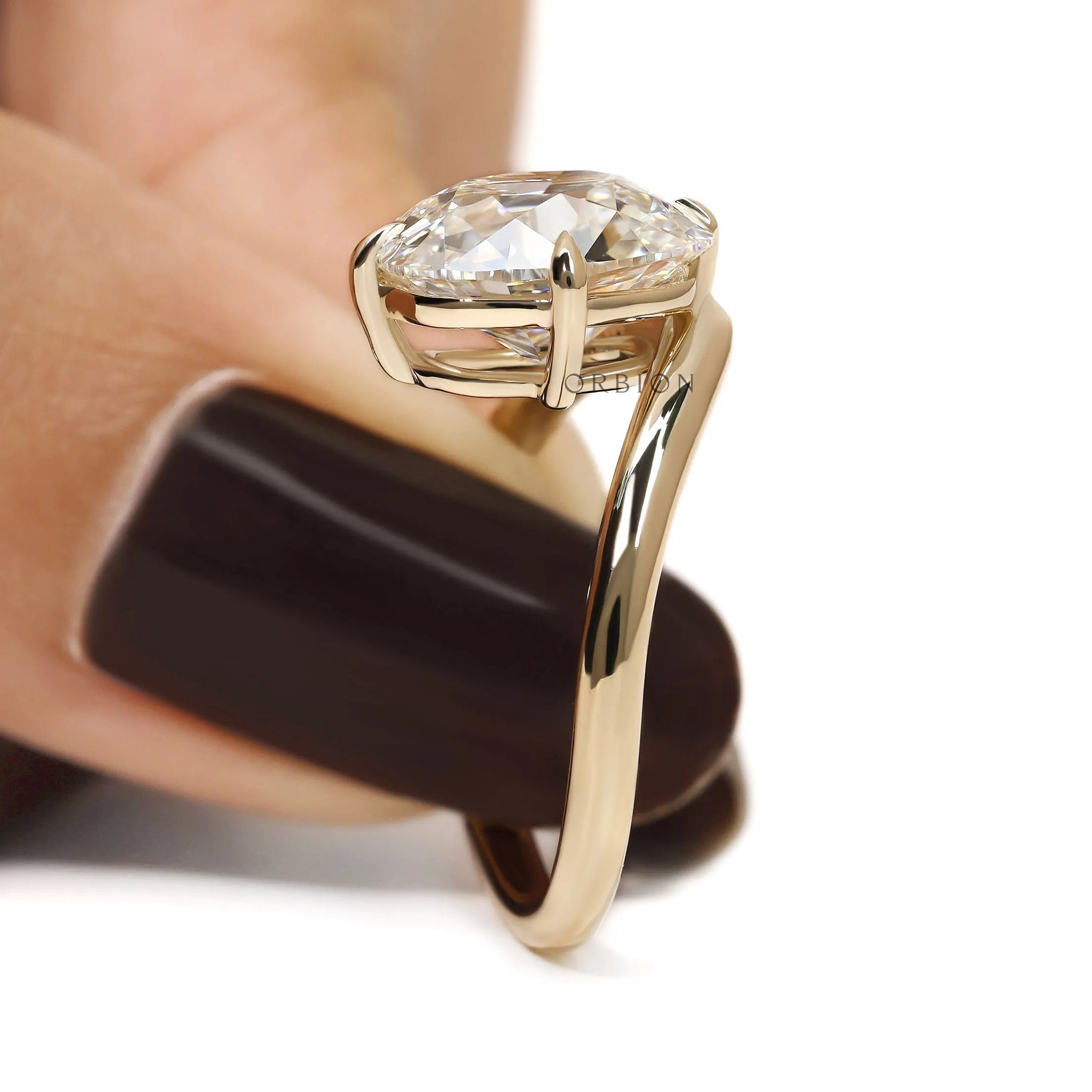 Lab diamond ring with curved elongated cushion cut and compass setting, 14k yellow gold