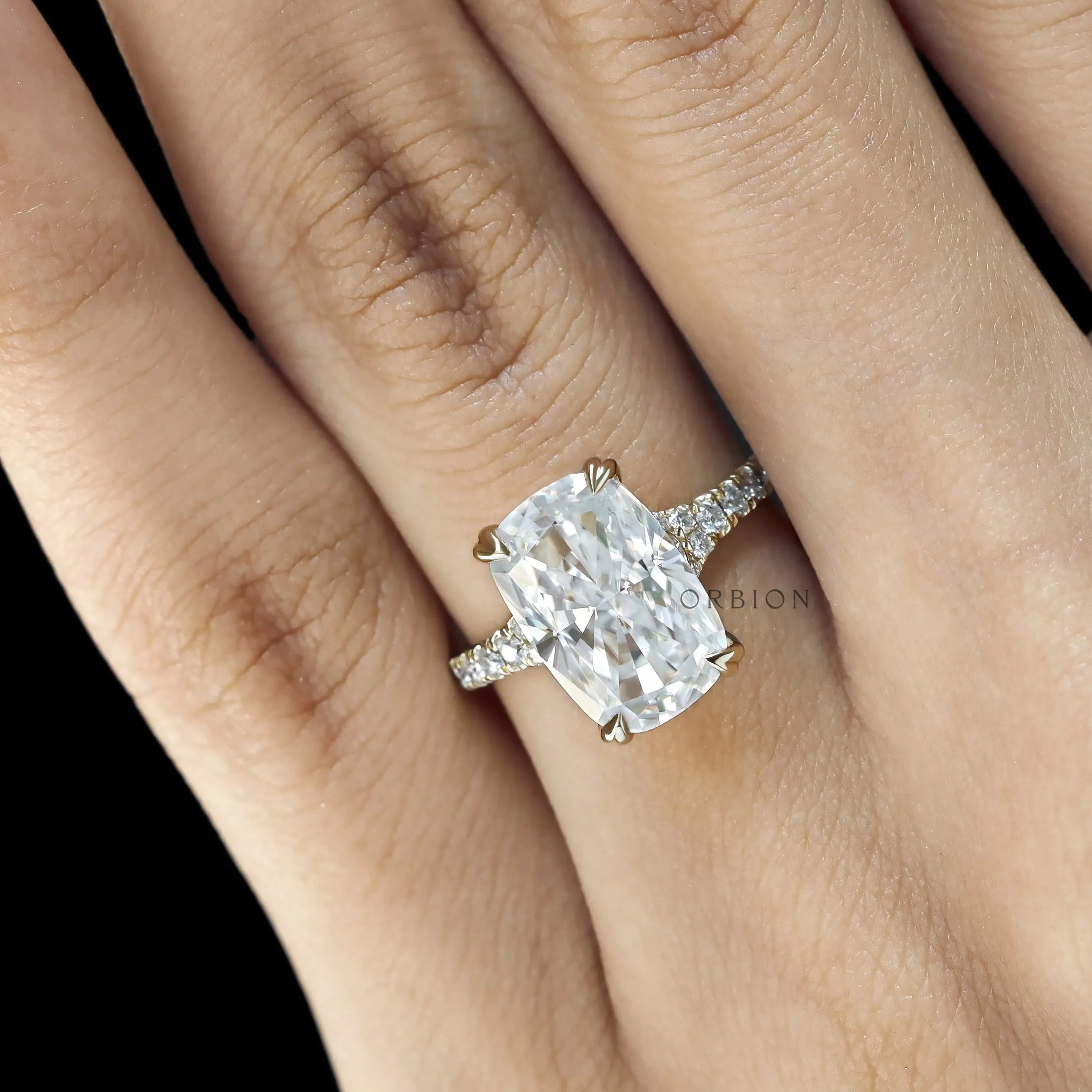 4 CT Elongated Cushion Engagement Ring with Split Shank and Yellow Gold Band