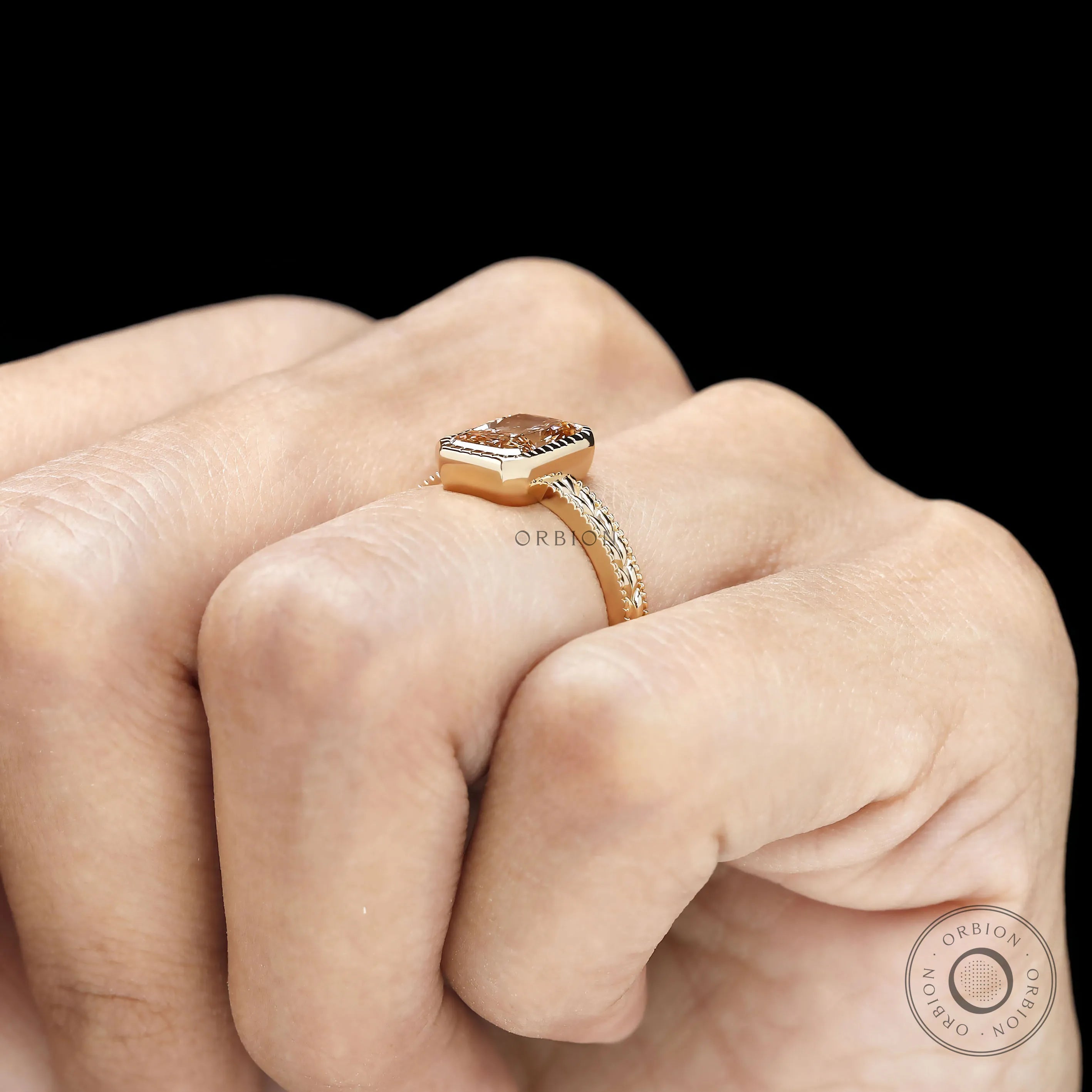 Nature inspired engagement ring with pink diamond, floral engraving and antique victorian aesthetic