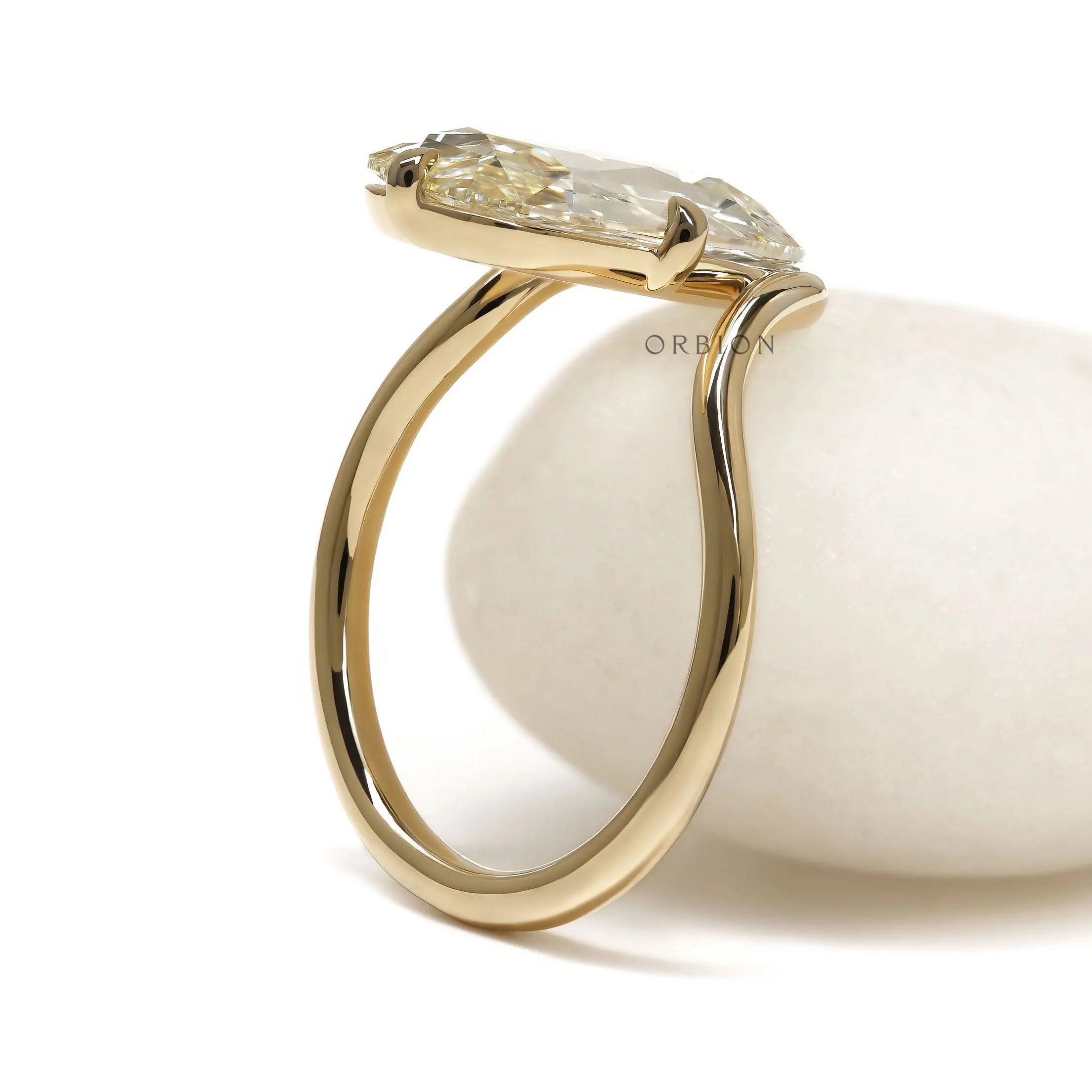 Shallow Cut 4 Ct Lab Diamond Elongated Cushion Ring, Compass Style