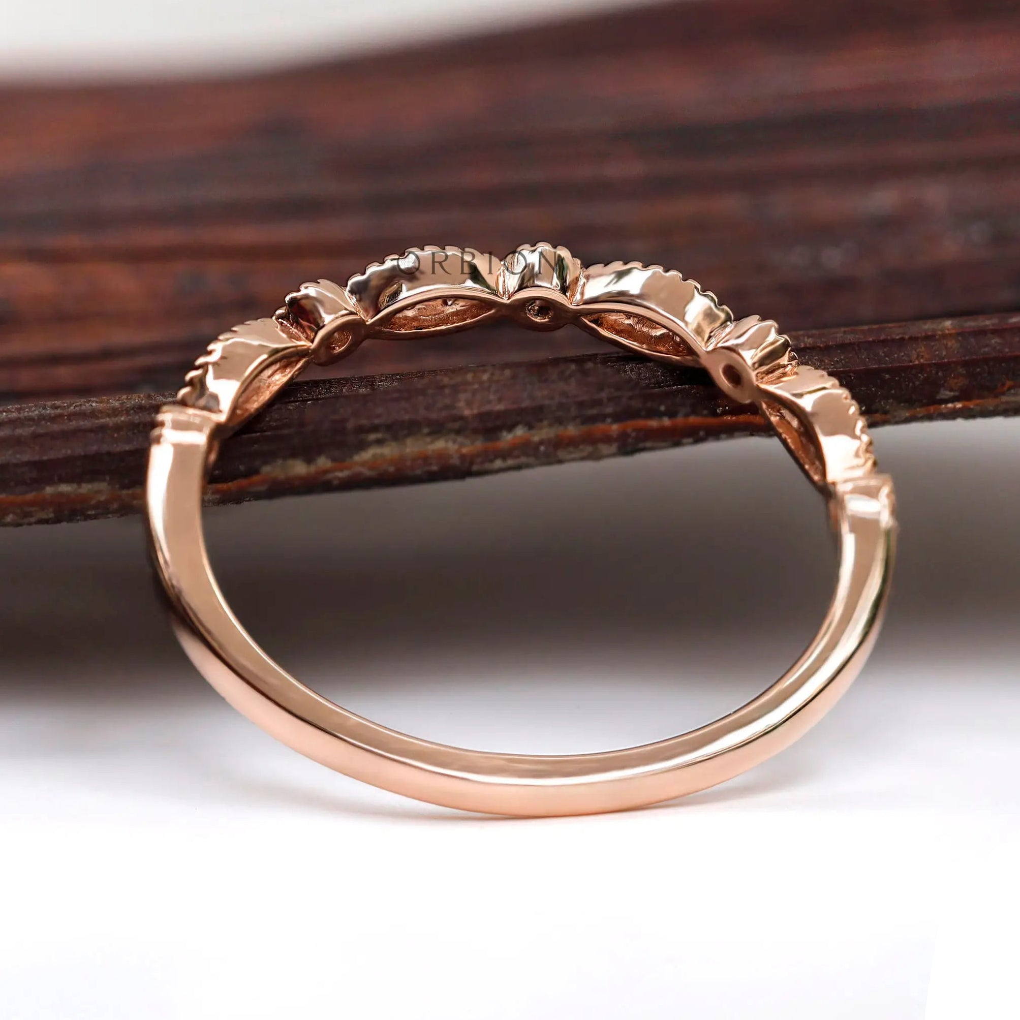 Art Deco wedding band showing open gallery and smooth inner band