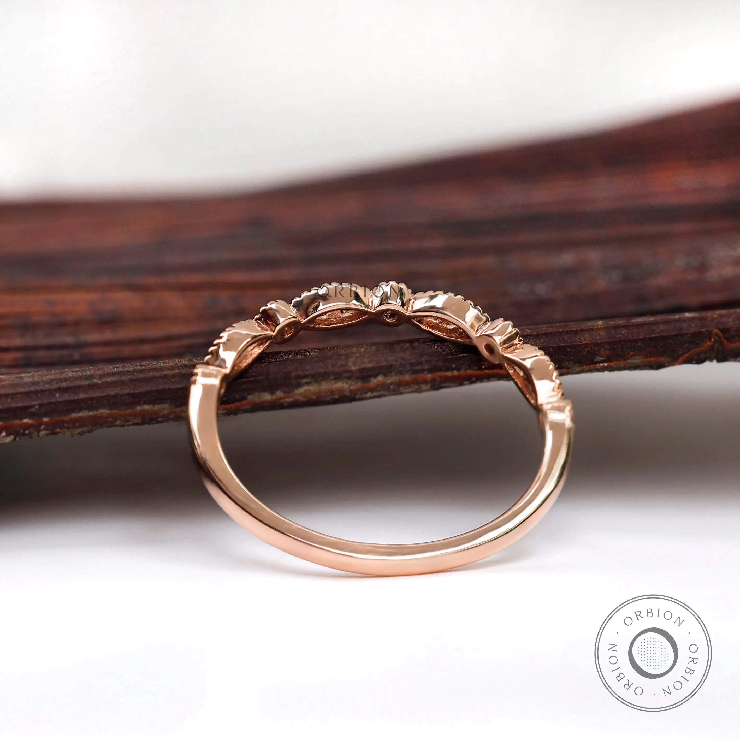 Art Deco wedding band showing open gallery and smooth inner band