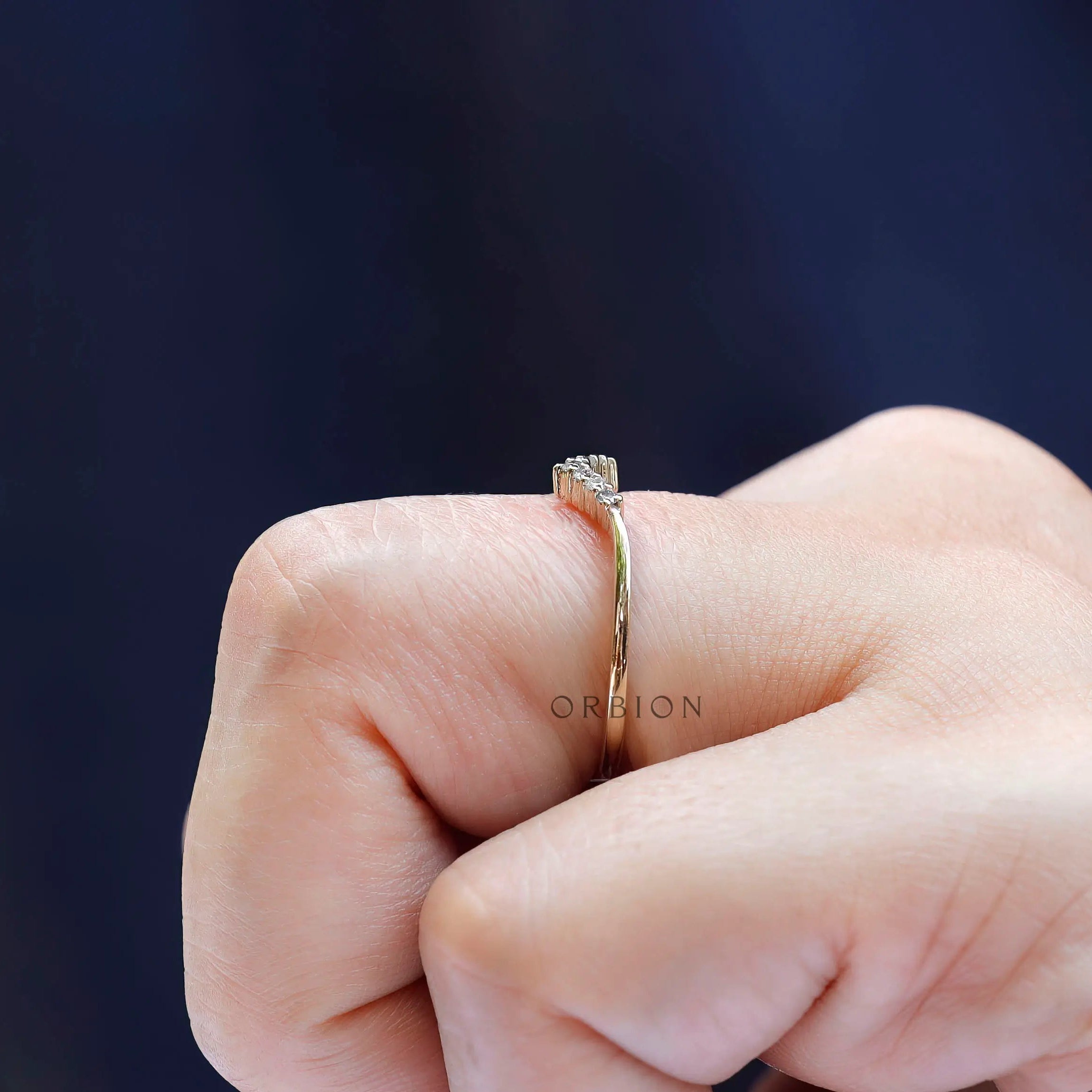 Stackable thin chevron band in yellow gold