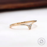 Vintage Round Diamond Curved Wedding Band, 14K Yellow Gold Stacking Band, Delicate Chevron Stacking Ring, Unique Moissanite Anniversary Ring