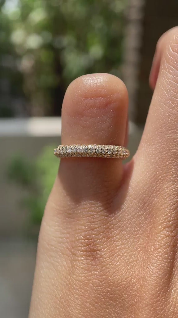 Round brilliant diamond stacking wedding band yellow gold video