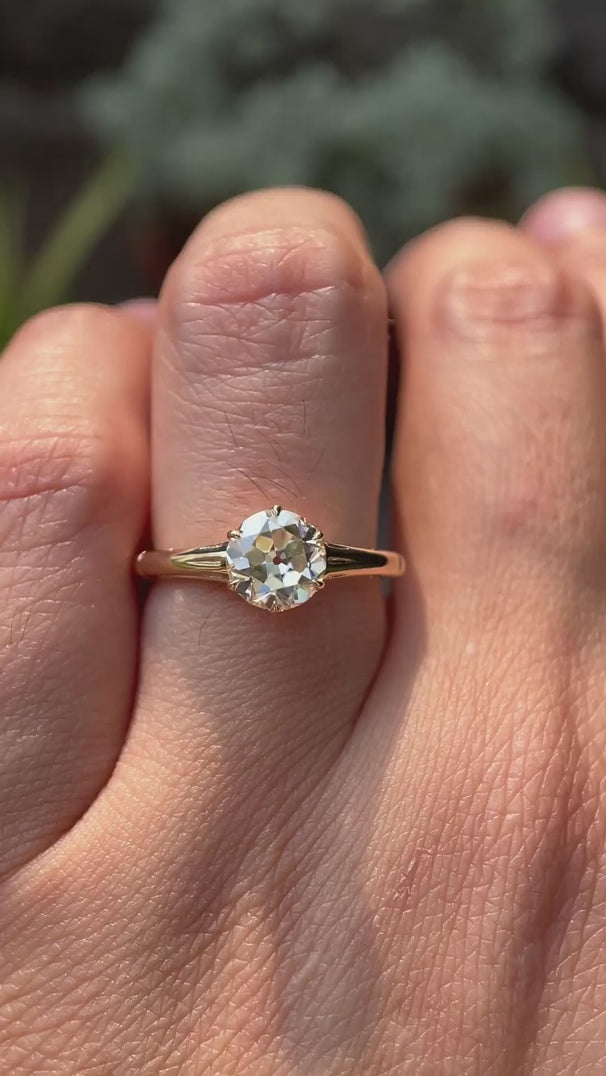 Off white old european cut moissanite vintage ring yellow gold video