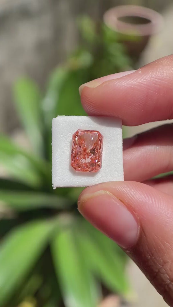 Vivid pink radiant lab diamond 2.40 ct loose stone with bright sparkle