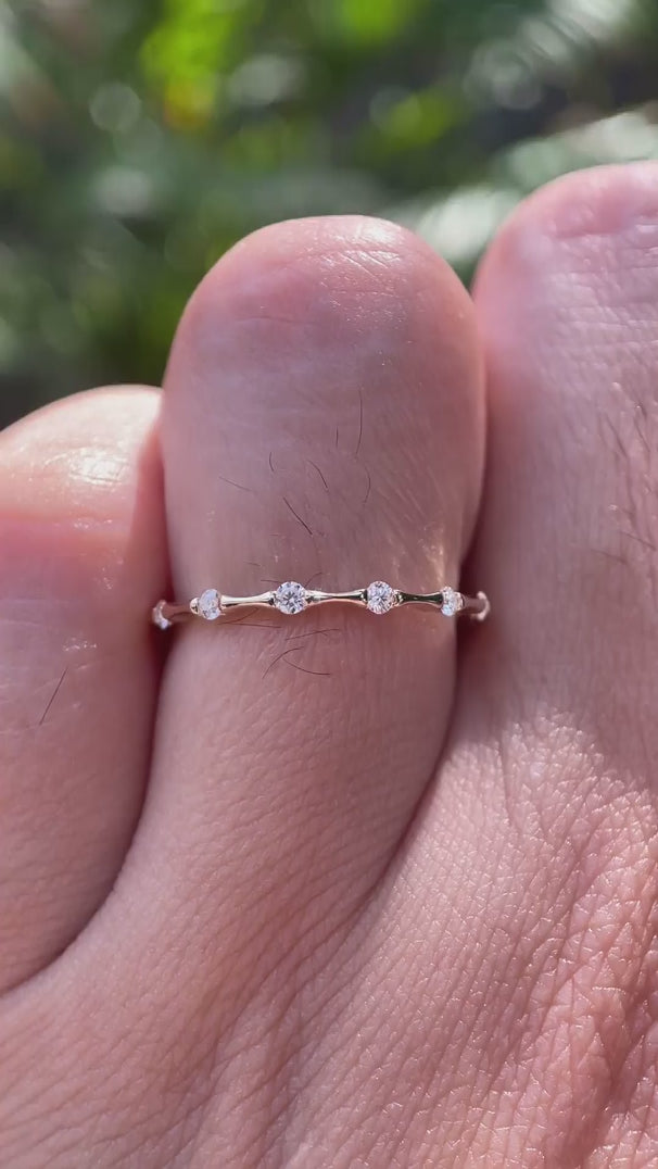 Bamboo style thin moissanite wedding band rotating video
