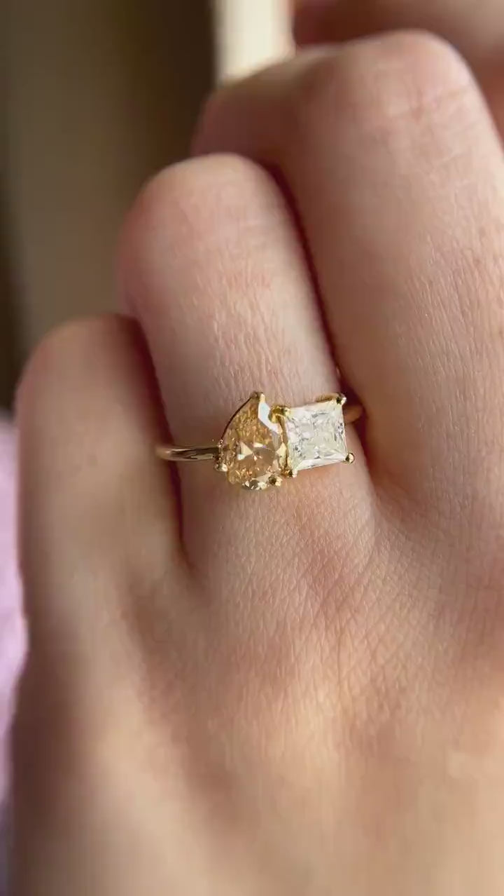 Two stone toi et moi ring yellow gold video