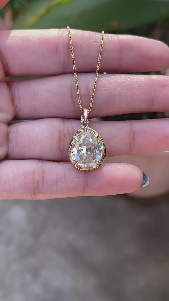 Pear-shaped off white moissanite pendant 6 CT in Georgian style 18K yellow gold