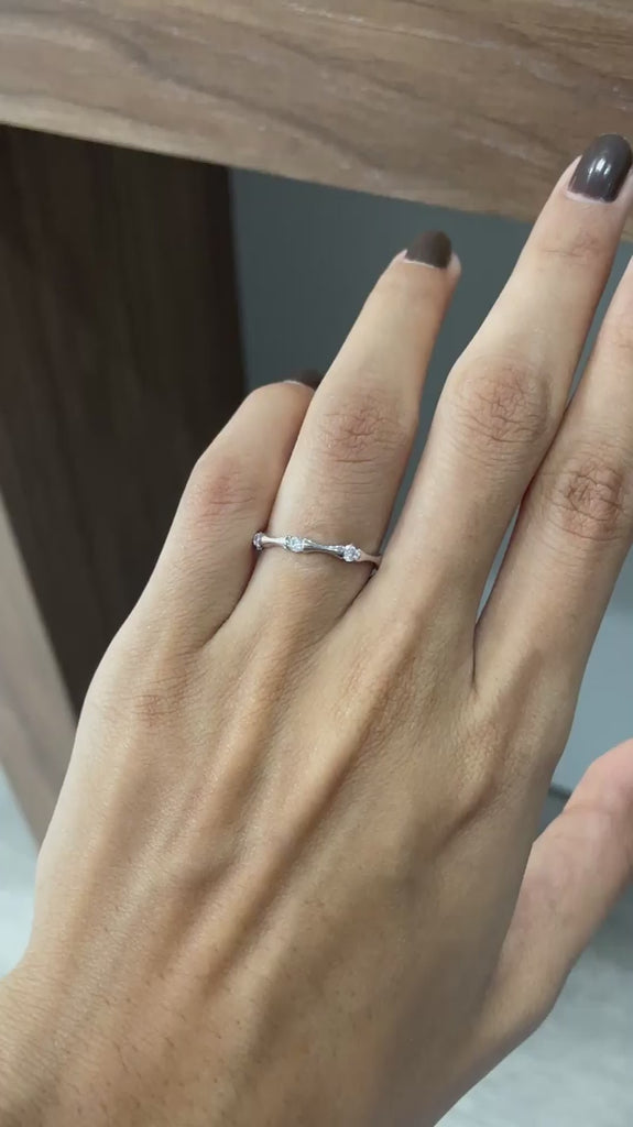 Minimalist bamboo style diamond band for women