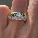 Rotating view of scattered galaxy diamond snowfall gold confetti cigar band