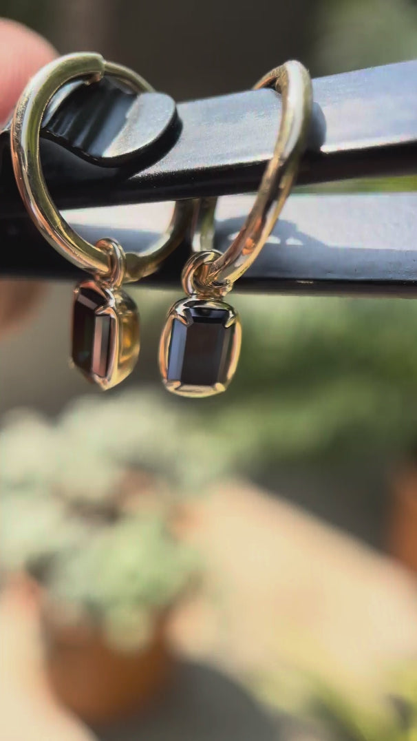 Everyday luxury green moissanite drop earrings in yellow gold video