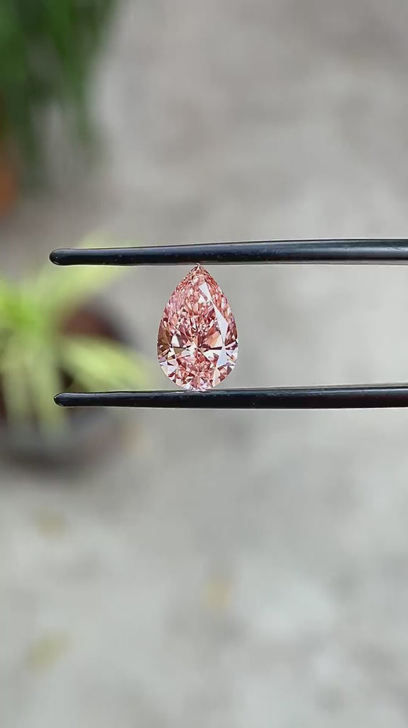 Orangy pink pear lab diamond 2 ct vivid tone loose stone
