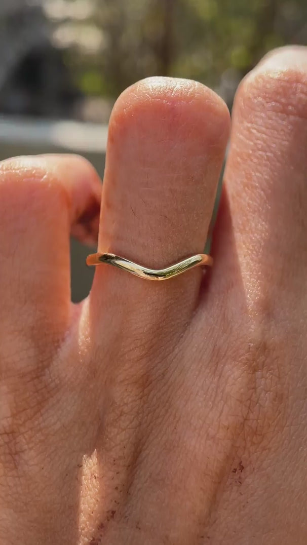 plain stacking gold band in 18K yellow gold smooth rotation showcasing minimalist contour design